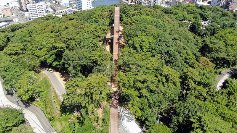 西公園に360度のパノラマを楽しめる、高さ14メートルの展望施設