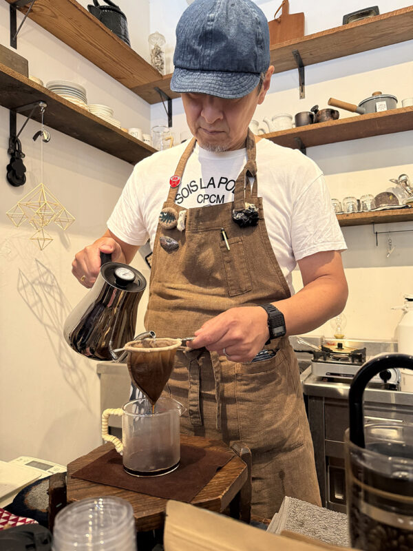 ネルドリップで抽出した急冷アイスコーヒー