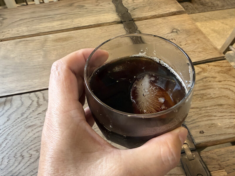 ネルドリップで抽出した急冷アイスコーヒー