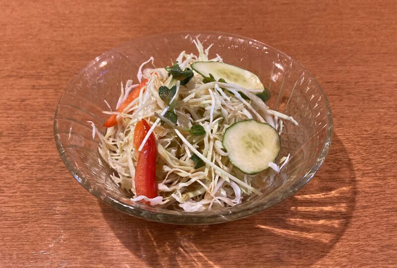セットのサラダ