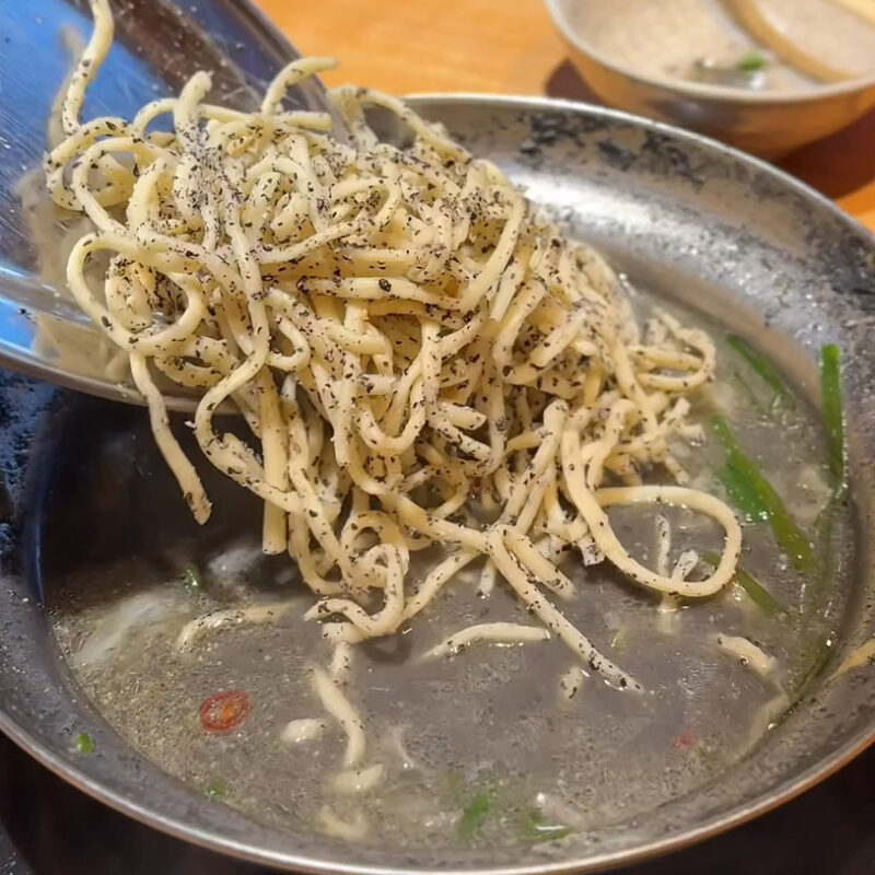 もつ鍋一慶 JRJP博多ビル店 炙りもつ鍋