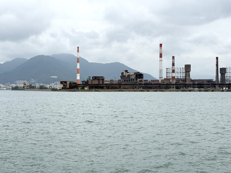 日明・海峡釣り公園の釣り場