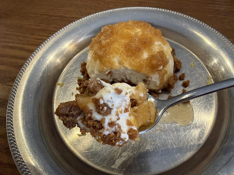 喫茶ボネ.のレアチーズケーキ