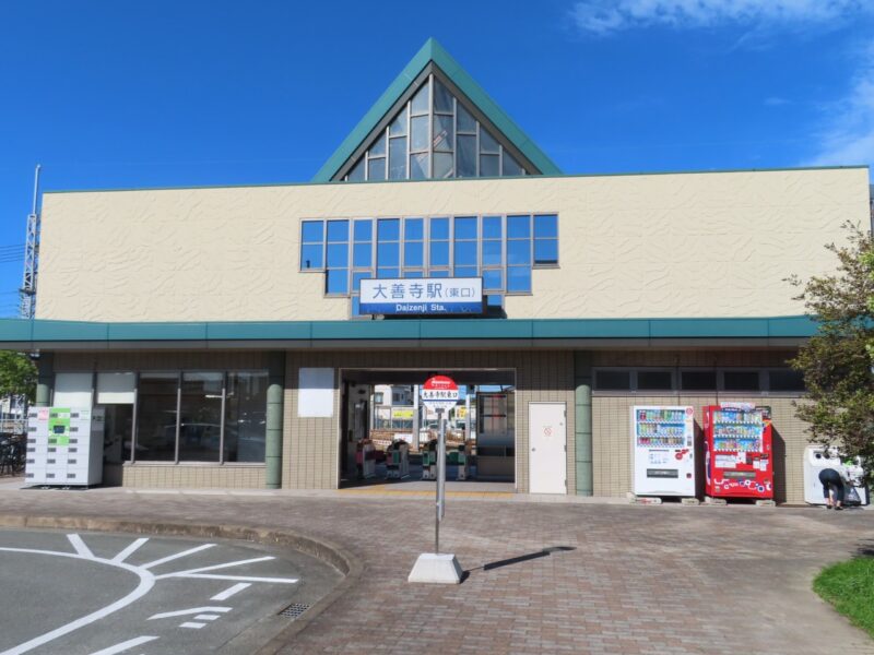 親しまれてきた路線の廃止と、新たな交通ルートの誕生。「流」バス停【福岡県筑後市】