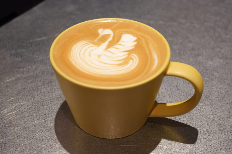 ロクメイコーヒー_カフェラテ