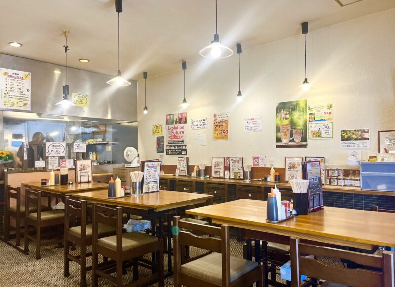 軽い一杯にも、気の合う友人とのランチにも。熱々の鉄板料理で乾杯!「かな川 大橋本店」